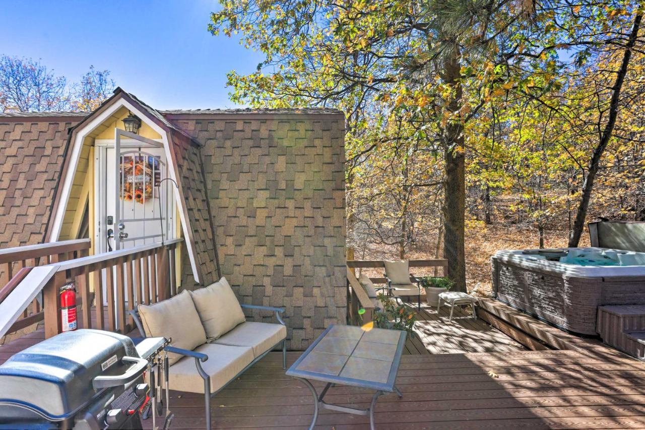 Lake Arrowhead Studio With Private Hot Tub! Bagian luar foto