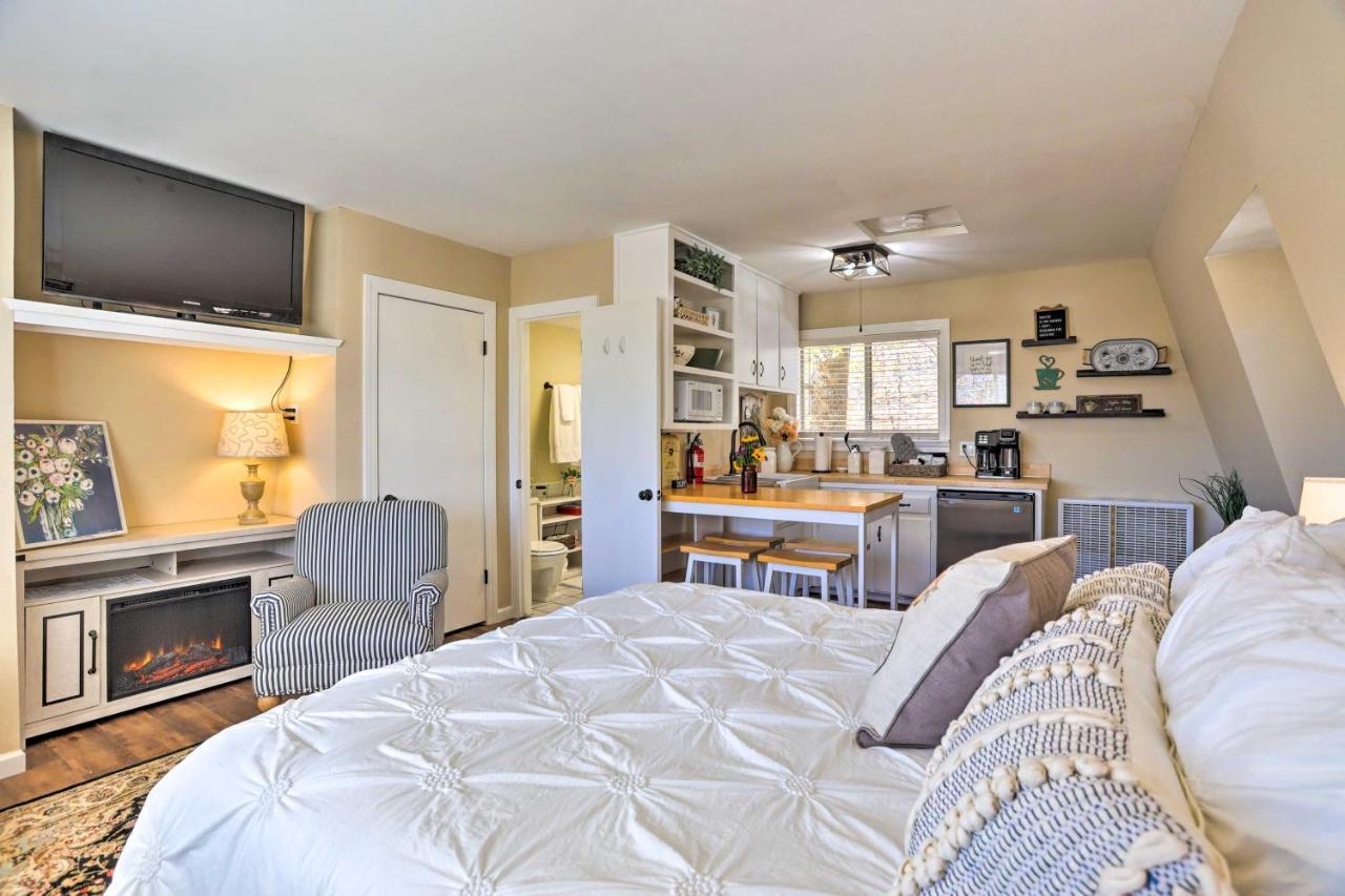 Lake Arrowhead Studio With Private Hot Tub! Bagian luar foto